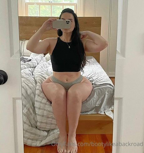 Nahá fotka uniklých OnlyFans od Bootylikeabackroad