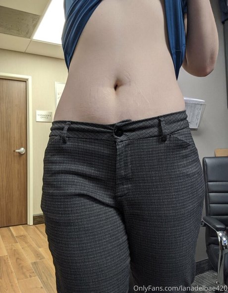 Naken lekkede OnlyFans-bilde av Lanadelbae420