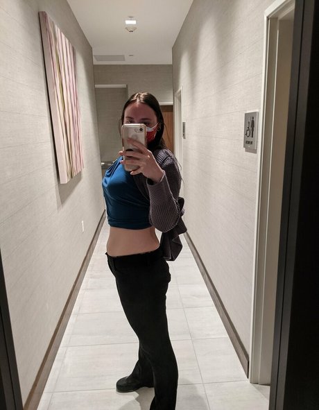 Naken lekkede OnlyFans-bilde av Lanadelbae420