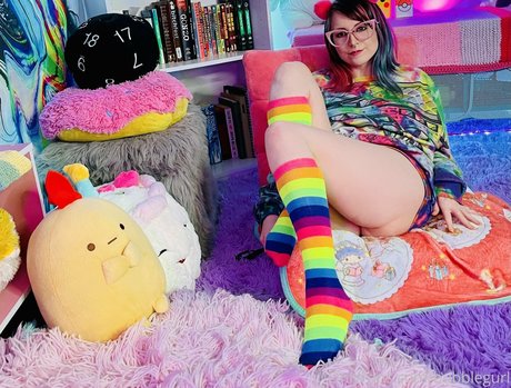 Nahá fotka uniklých OnlyFans od Missmaevyn
