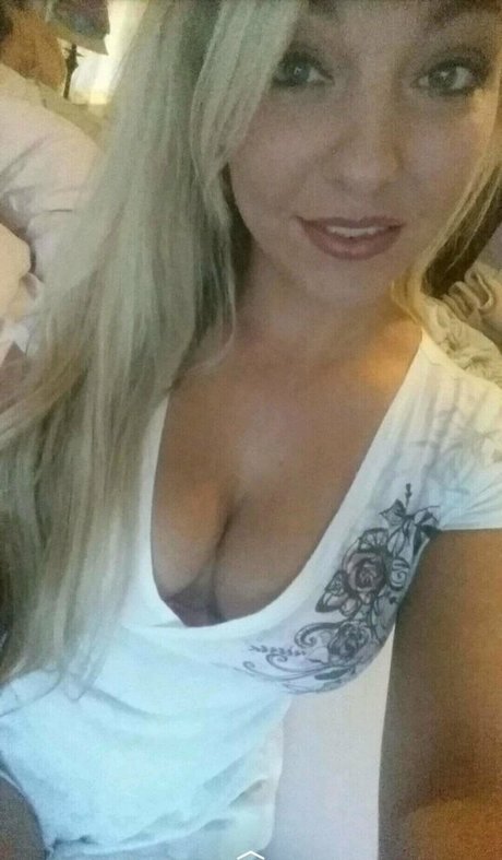 Nahá fotka uniklých OnlyFans od Blondehoney22