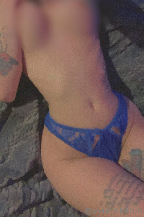 Naken lekkede OnlyFans-bilde av Vixenmoonn