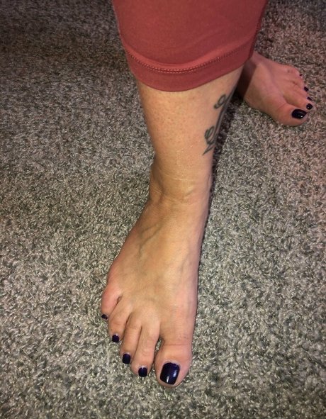 Ajonesfeet