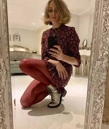 Nahá fotka uniklých OnlyFans od Fearne Cotton