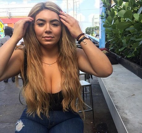 Nicky Nicole OnlyFans 유출 누드 사진