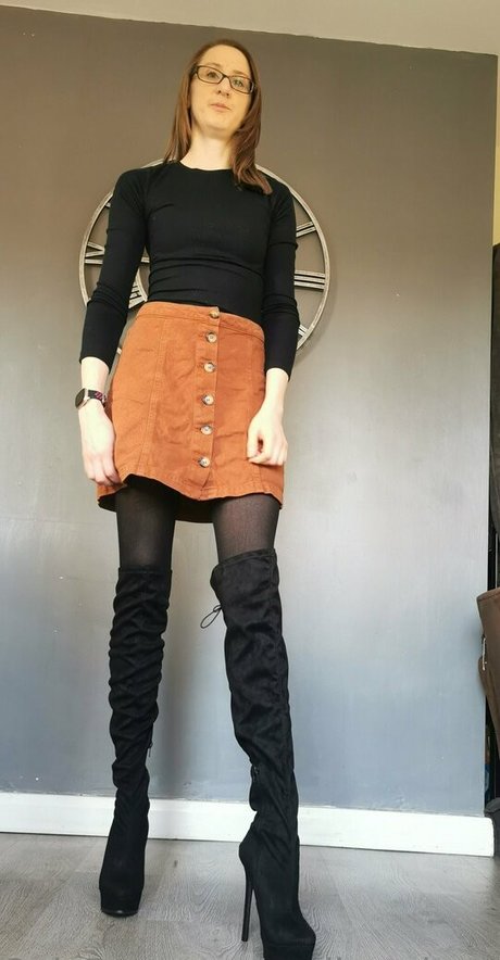 Aprilrosejonesxfree
