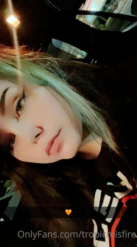 Nahá fotka uniklých OnlyFans od Tropicmisfire