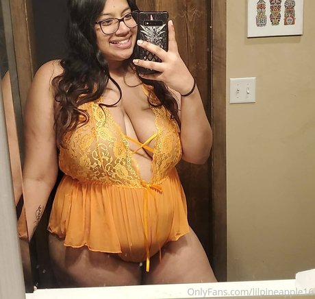 Nahá fotka uniklých OnlyFans od Lilpineapple16