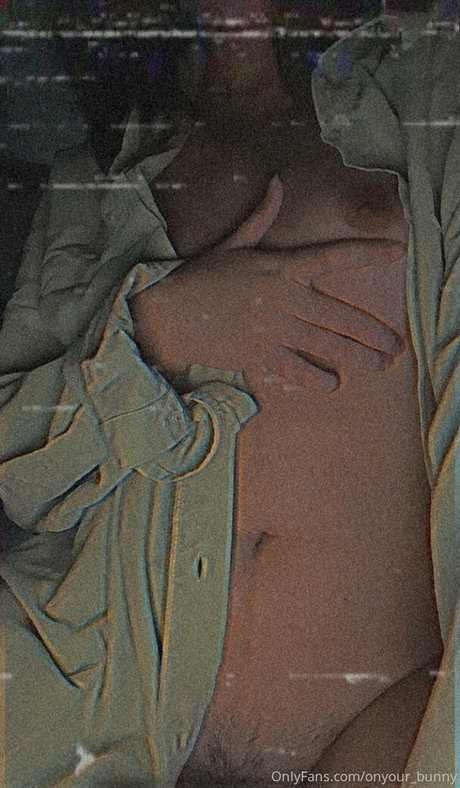 Alasti lekkinud OnlyFans-i pilt Onyourbunny