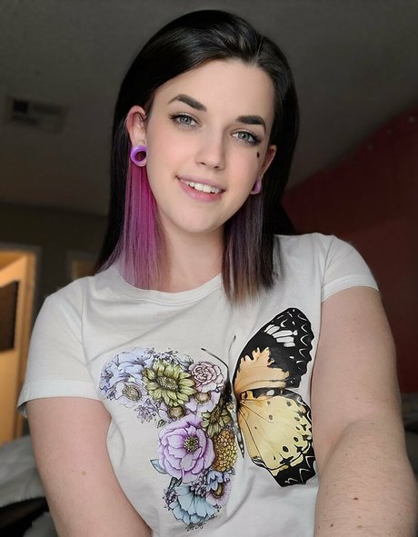 Alasti lekkinud OnlyFans-i pilt Blissfulflower
