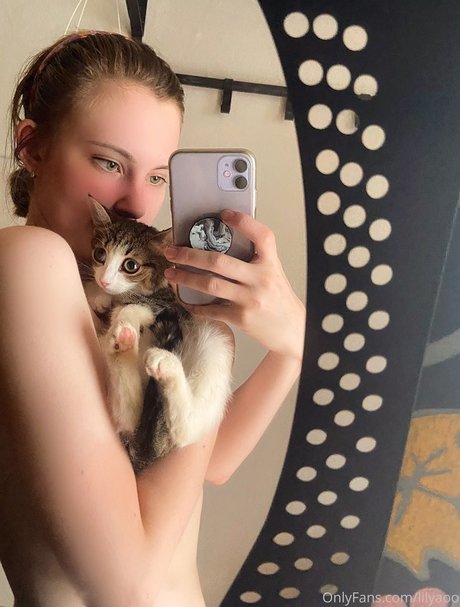 Naken läckt OnlyFans-bild av Lilya0o