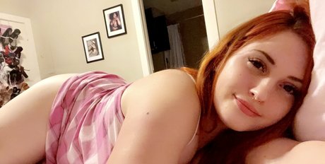 Naken lekkede OnlyFans-bilde av Allybuns