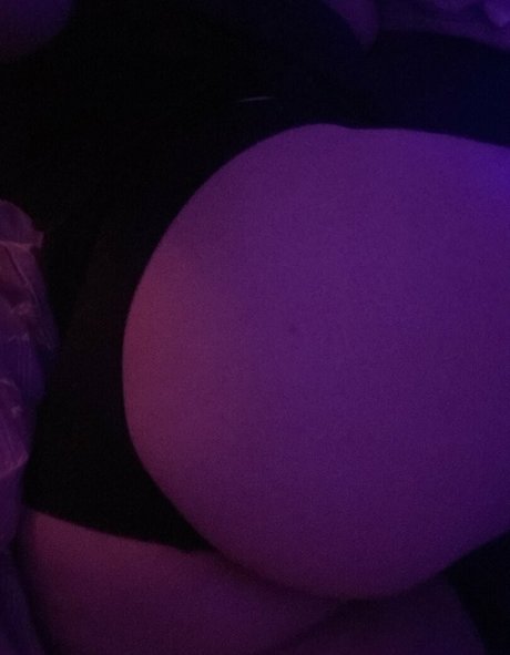 Naken lekkede OnlyFans-bilde av Scarohara666