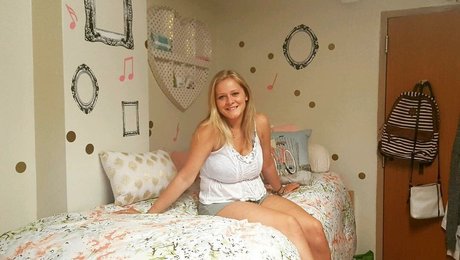 Naken lekkede OnlyFans-bilde av Bridget N