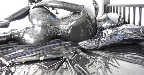 Rubberdollemma