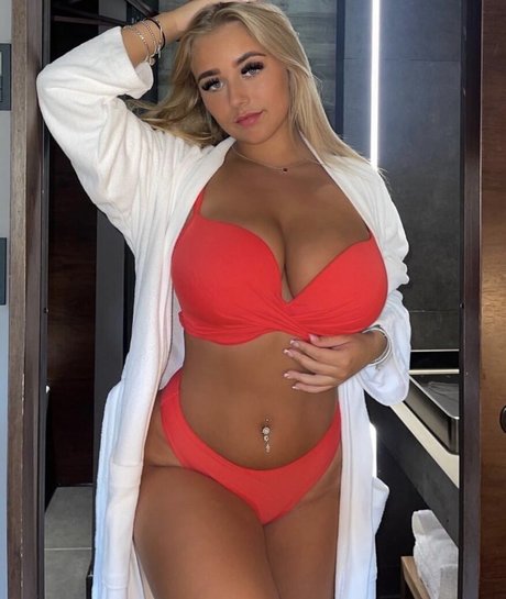 Naken lekkede OnlyFans-bilde av Gracie M