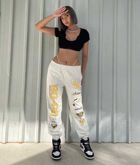 Nika Higashionna