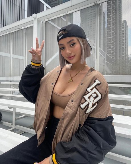 Nika Higashionna