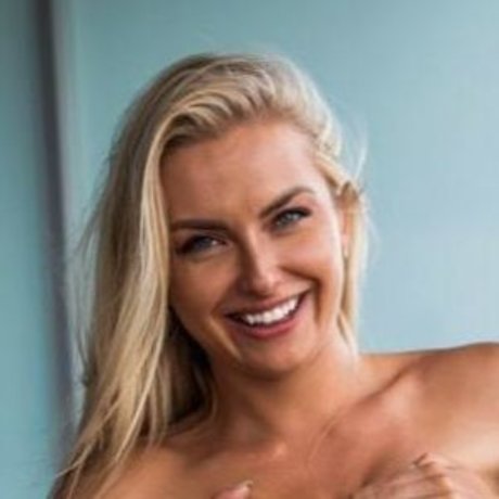 Naken läckt OnlyFans-bild av Edenlux