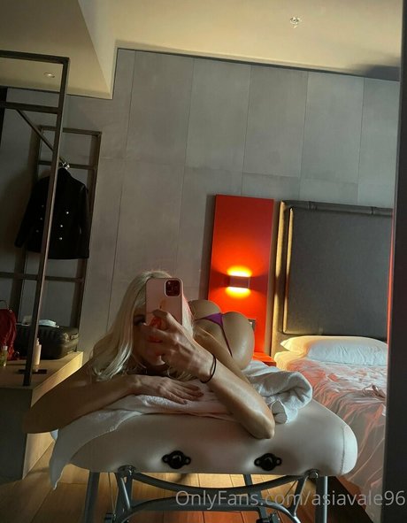 Naken läckt OnlyFans-bild av Asiavale96