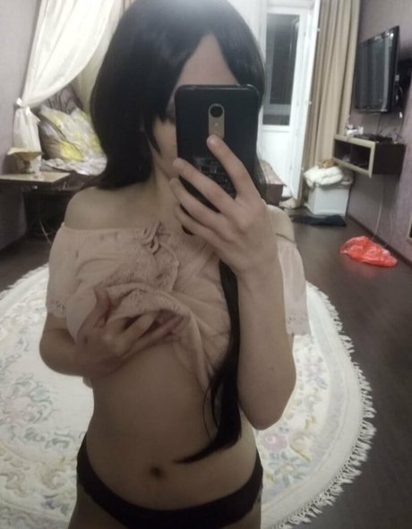 Naken lekkede OnlyFans-bilde av Katyablack