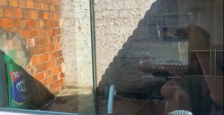 Nahá fotka uniklých OnlyFans od Leila Caetano