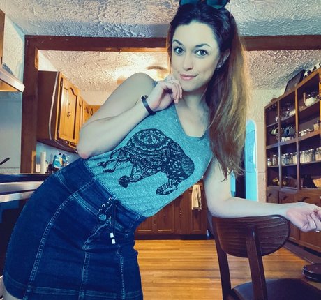 Naakte gelekte OnlyFans-foto van Odetteparker