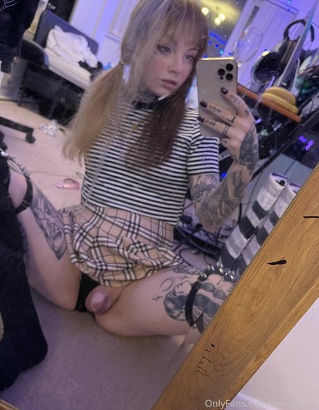 Emilypiexo OnlyFans泄露裸照