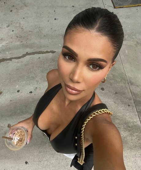 Nahá fotka uniklých OnlyFans od Isabel Raad