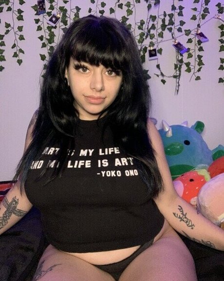 Nahá fotka uniklých OnlyFans od Lunagh0ul