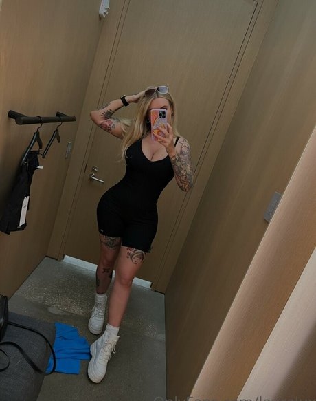 Laura Lux