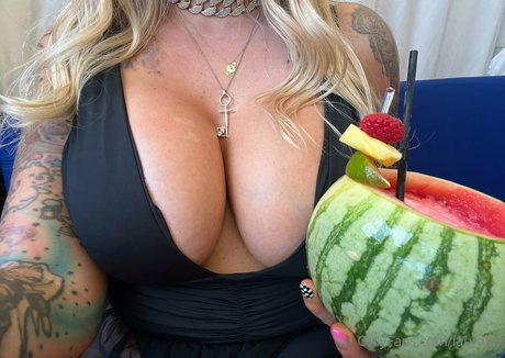 Laura Lux