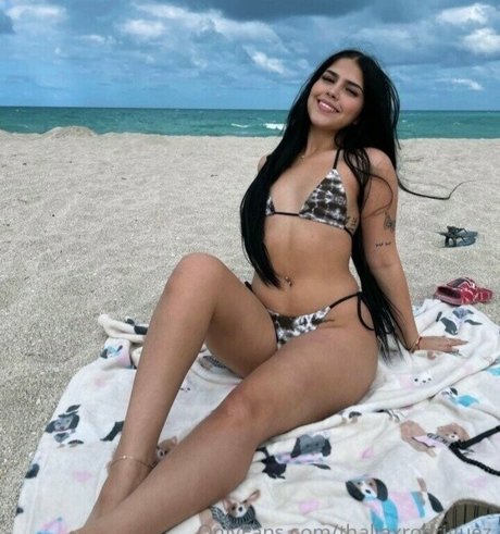 Nahá fotka uniklých OnlyFans od Thalia Rodriguez