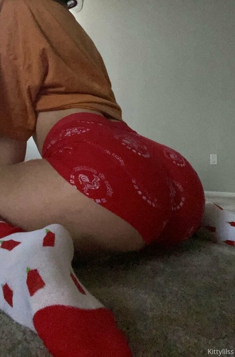 Nahá fotka uniklých OnlyFans od Lily B