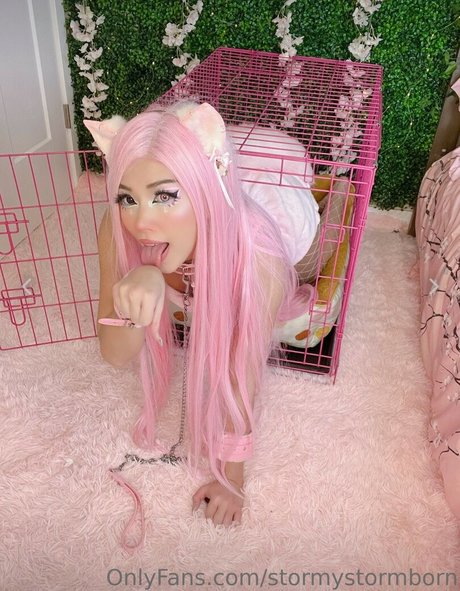 Nahá fotka uniklých OnlyFans od Stormy Stormborn