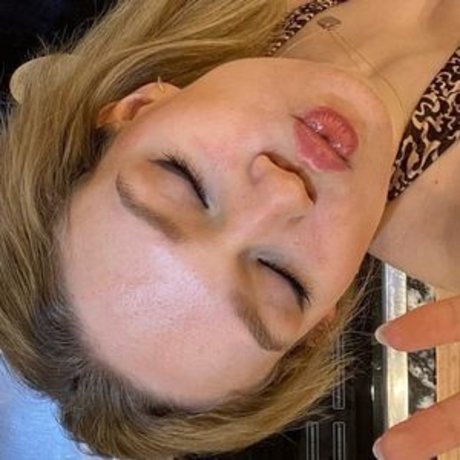 Foto desnuda filtrada de OnlyFans de Sapphire Upshall