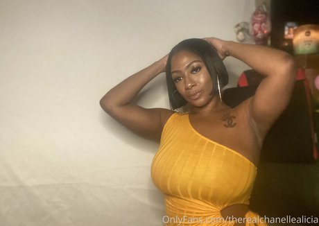 Therealchanellealicia