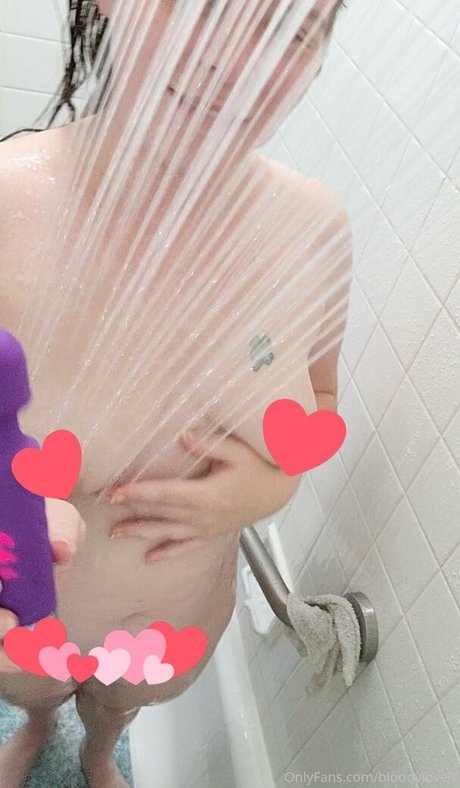 Naken lekkede OnlyFans-bilde av Bloodylovely