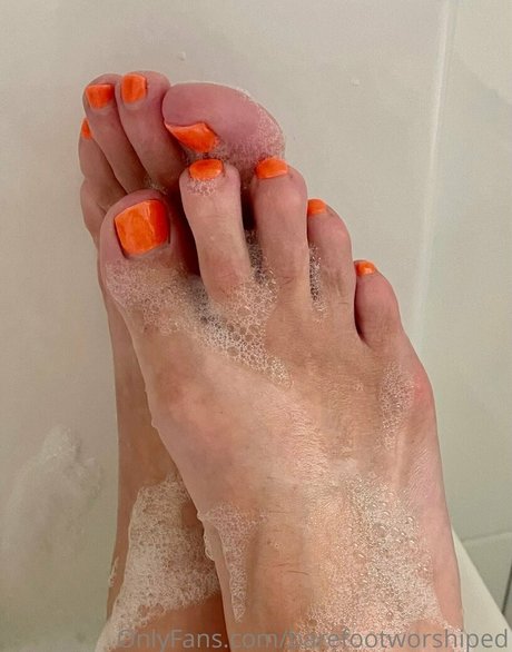 Barefootworshiped