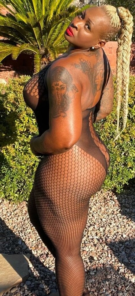 Monna White