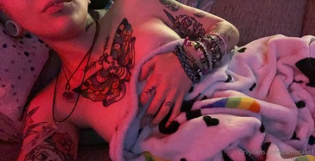 Naken lekkede OnlyFans-bilde av Zamoraaof