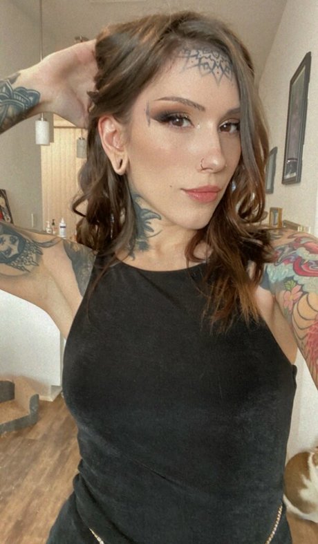 Naken läckt OnlyFans-bild av Pterodactylsftw