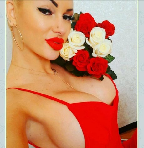 Nahá fotka uniklých OnlyFans od Tanysha