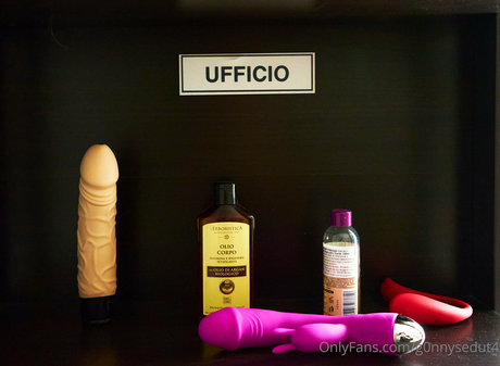 Nahá fotka uniklých OnlyFans od Carrotplease