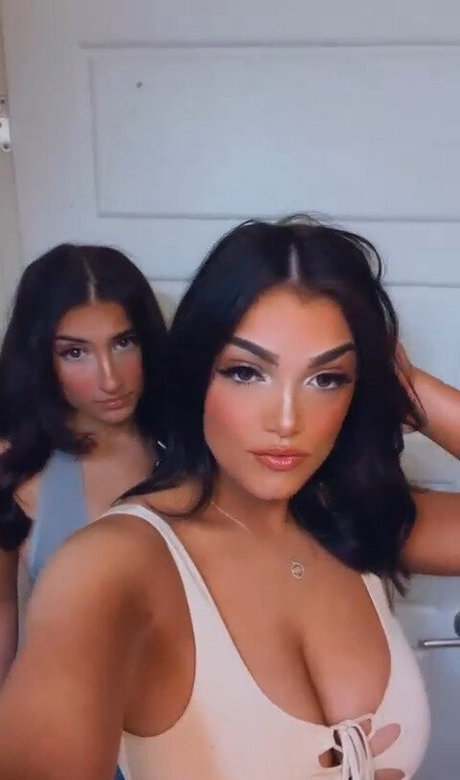 Nahá fotka uniklých OnlyFans od Serena