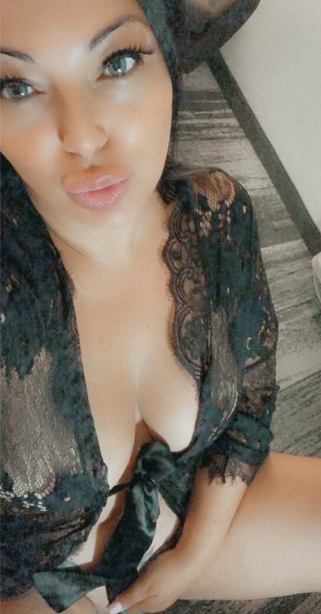Sluttyjennaxo