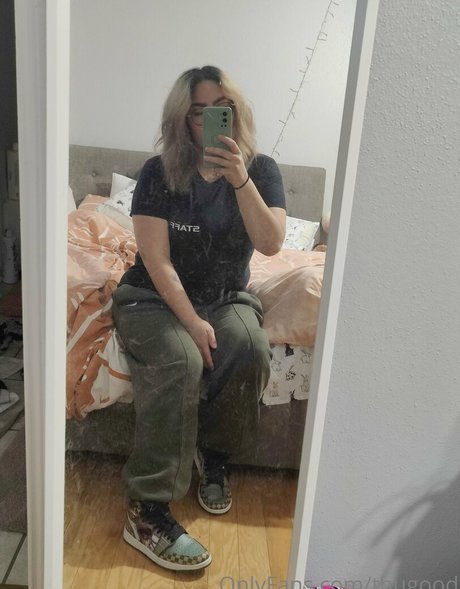 Naken läckt OnlyFans-bild av Thugood