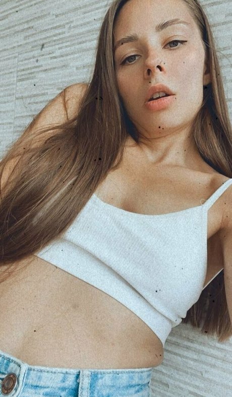 Nahá fotka uniklých OnlyFans od Ninaliiin
