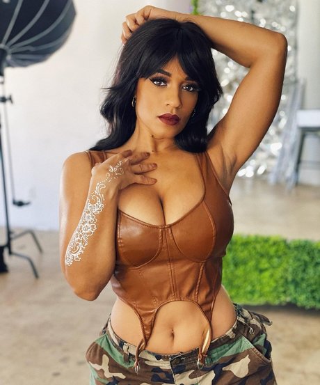 Melyssa Ford