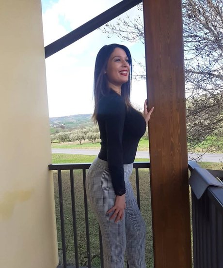 Nahá fotka uniklých OnlyFans od Ileniatenaa
